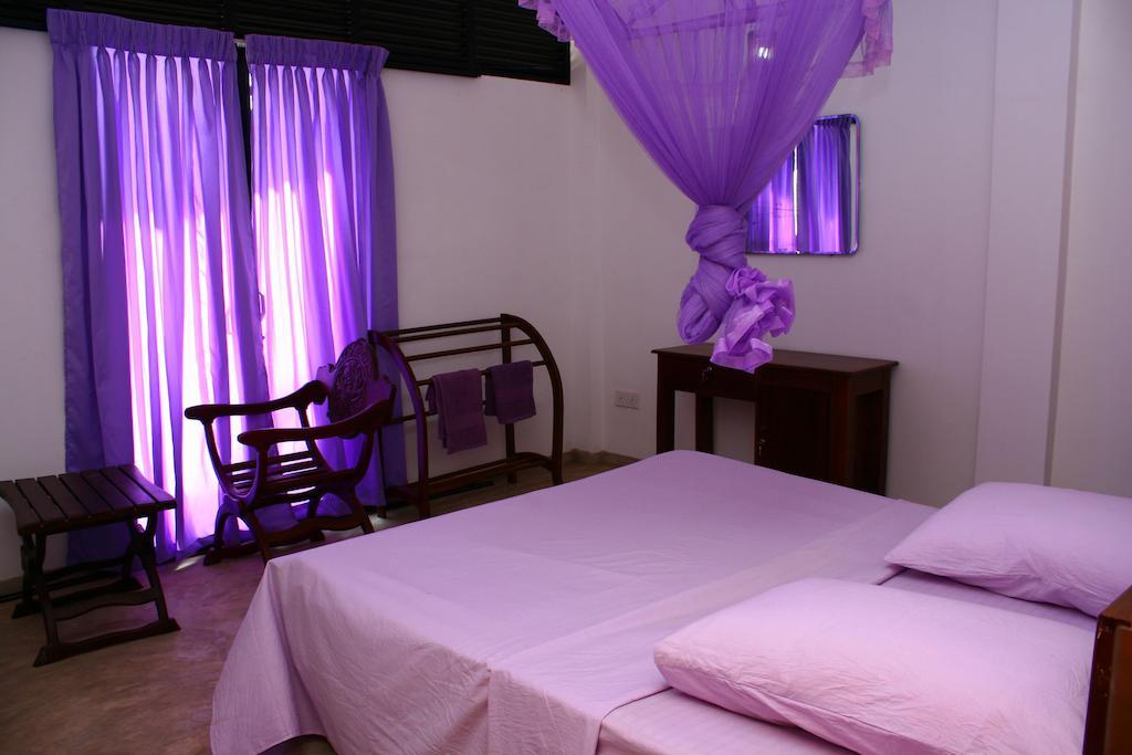 Relax Inn Hikkaduwa Room photo